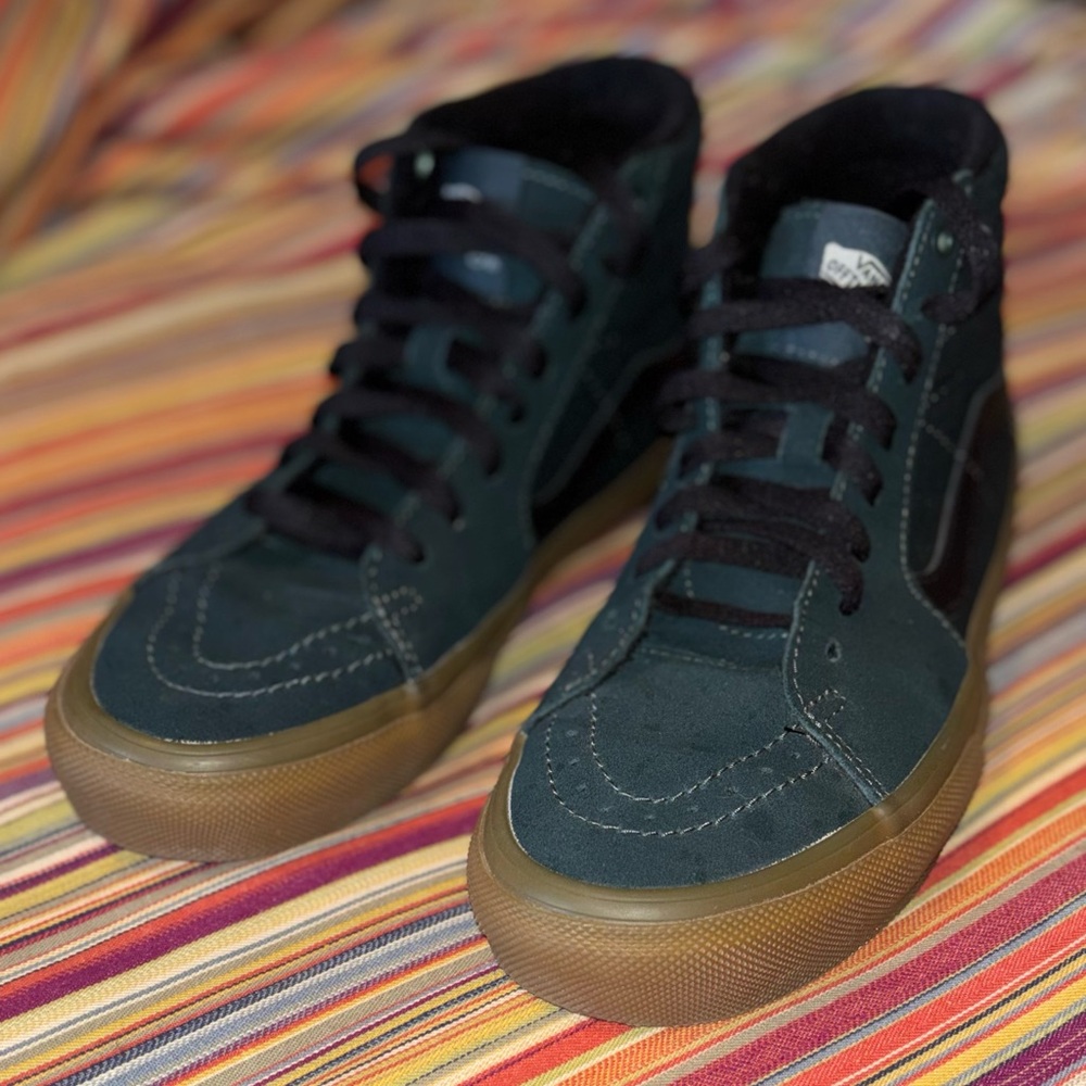 Vans Skate Sk8 Hi Shoes - green (dark green/gum) Men’s size 7